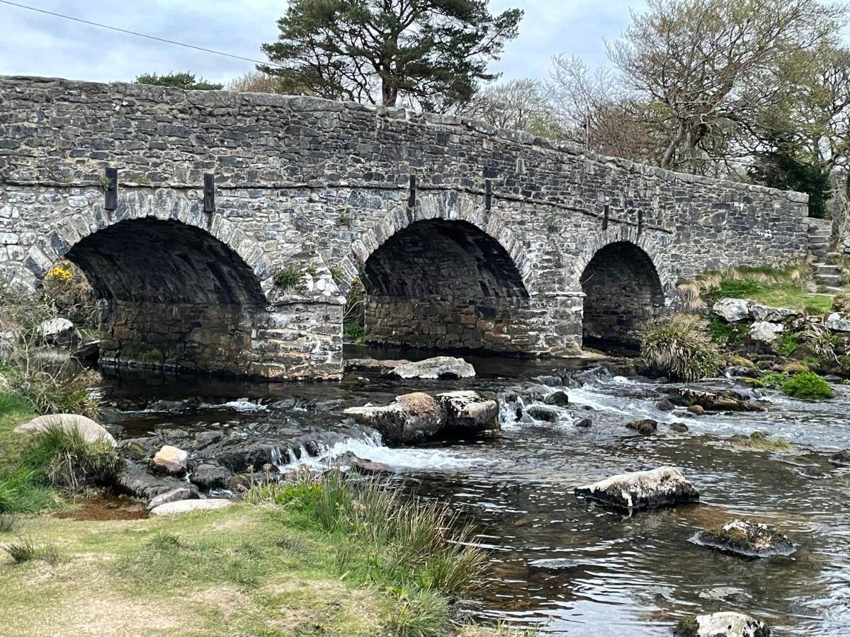 East Dart Inn Yelverton Exteriör bild